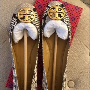 Tory Burch Chelsea Ballet Flat 7.5 NEW
